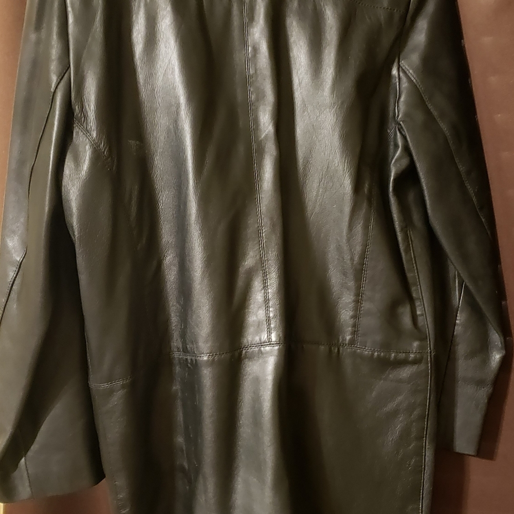 Leather Coat by Jhanes Barnes - Picture 5 of 5
